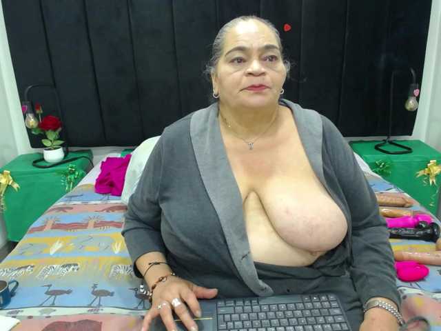 VickyBoobss's BongaCams show and profile