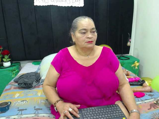 VickyBoobss's BongaCams show and profile