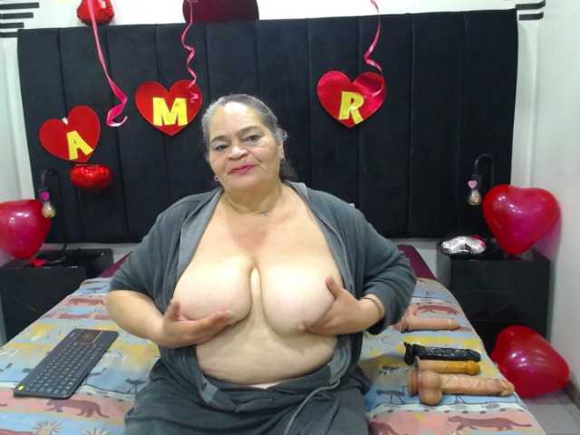 VickyBoobss's BongaCams show and profile