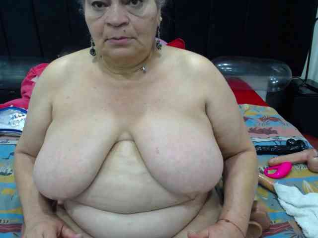 QueenMatturex webcam