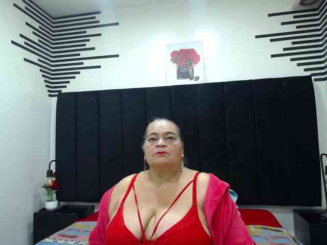 QueenMatturex webcam