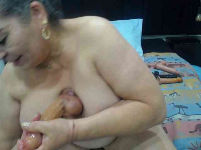 QueenMatturex webcam