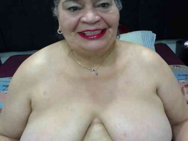 QueenMatturex webcam