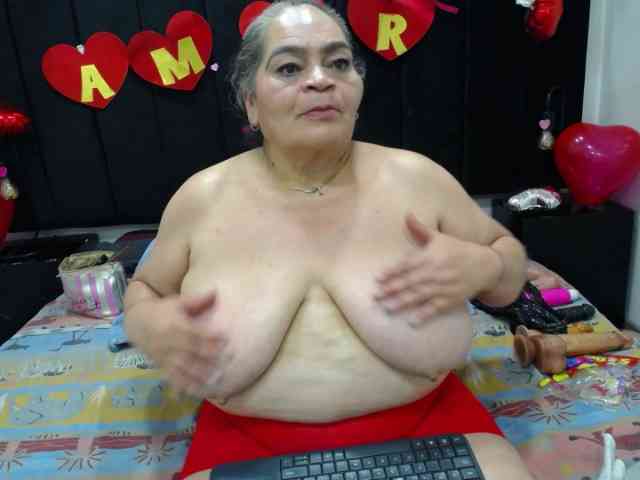 QueenMatturex webcam