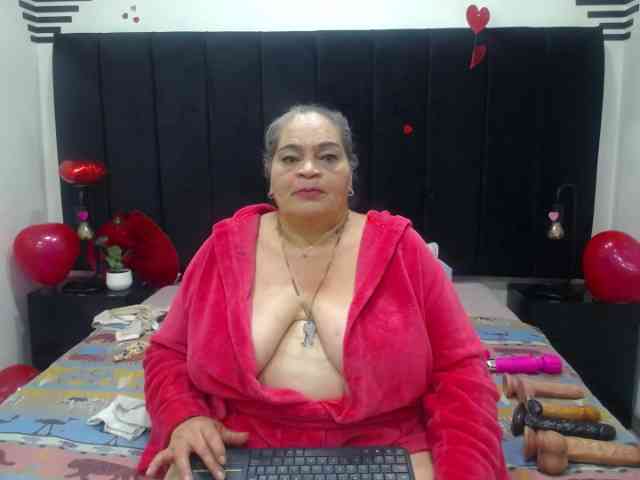 QueenMatturex webcam