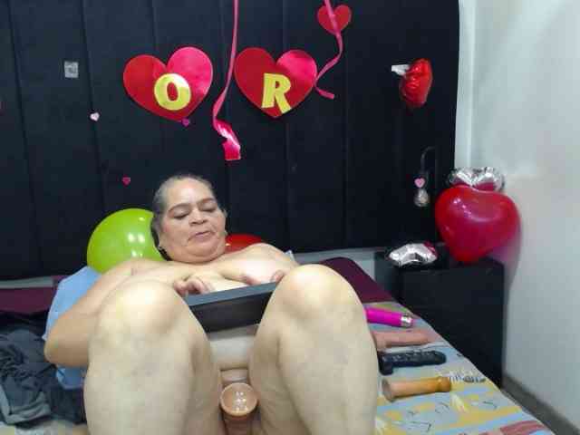 QueenMatturex webcam