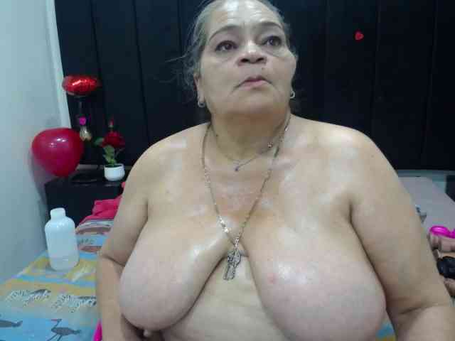 QueenMatturex webcam