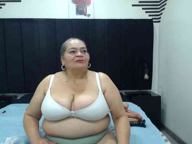 VickyBoobss VickyBoobss