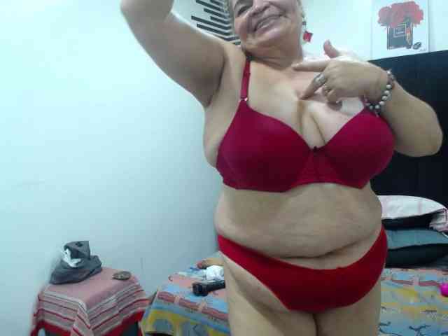 QueenMatturex webcam