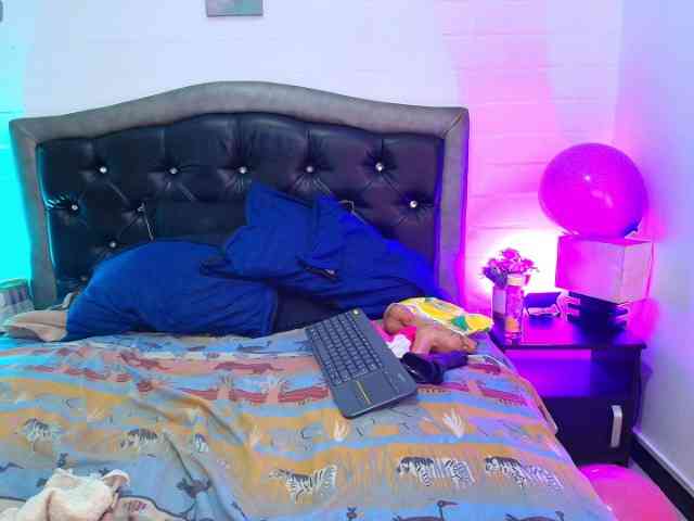 QueenMatturex webcam