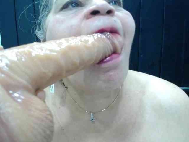 QueenMatturex webcam