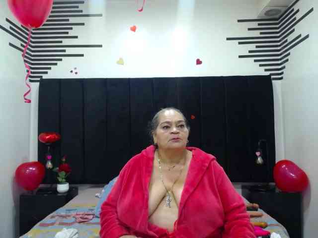 QueenMatturex webcam