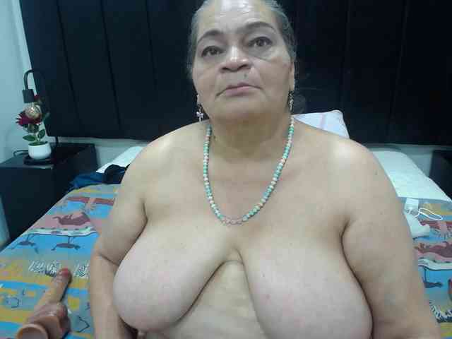 QueenMatturex webcam