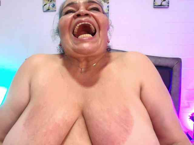 VickyBoobss VickyBoobss