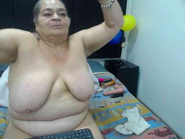 QueenMatturex webcam