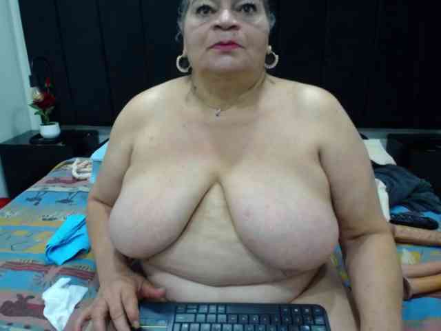 QueenMatturex webcam