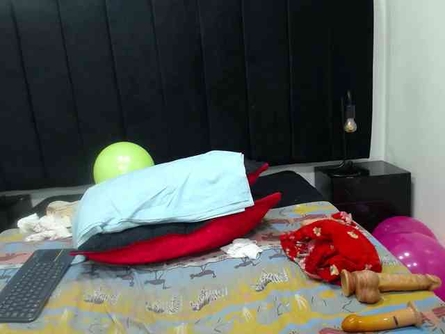 QueenMatturex webcam