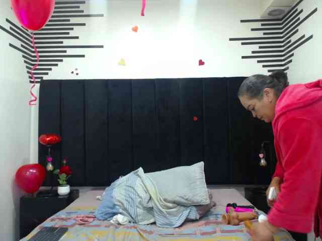 QueenMatturex webcam