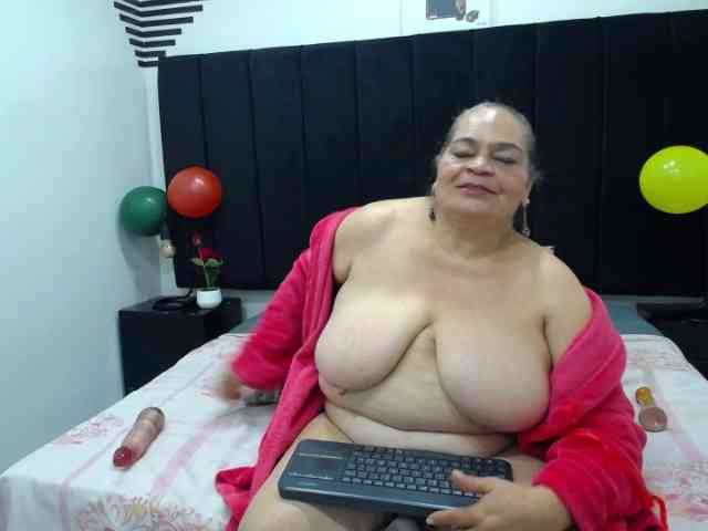 QueenMatturex webcam