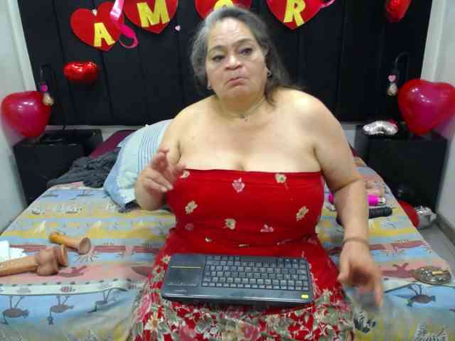 QueenMatturex webcam