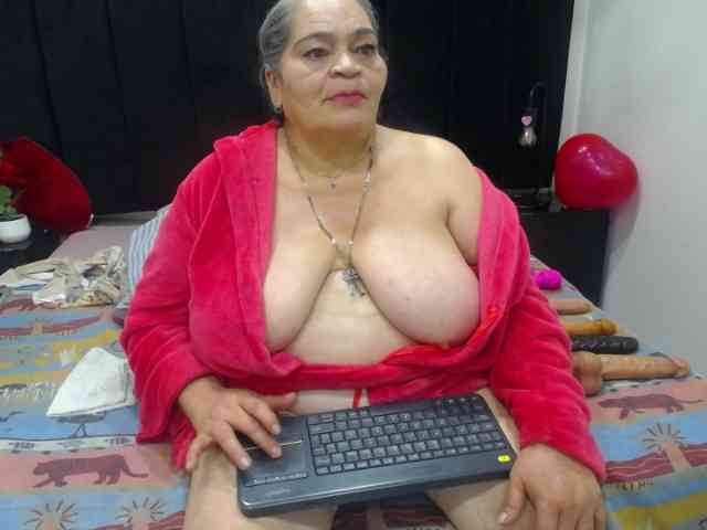 QueenMatturex webcam