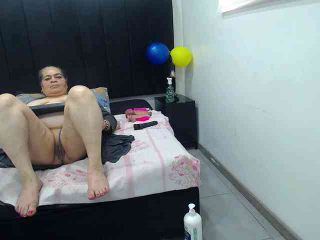 QueenMatturex webcam