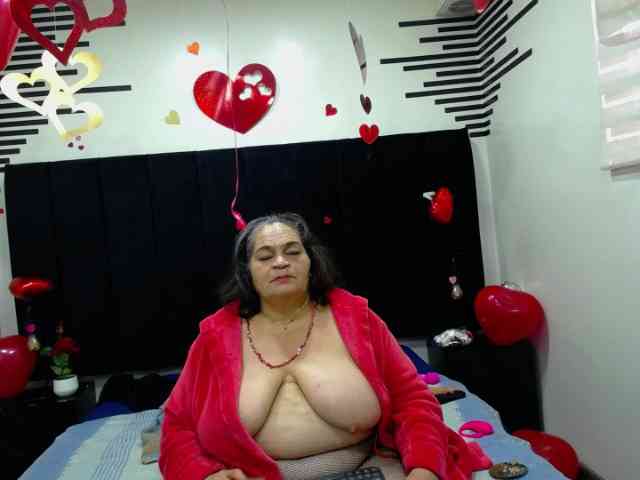 QueenMatturex webcam