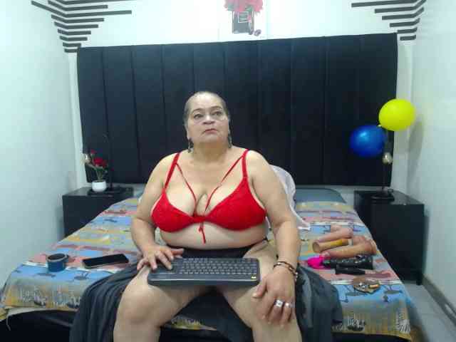 QueenMatturex webcam