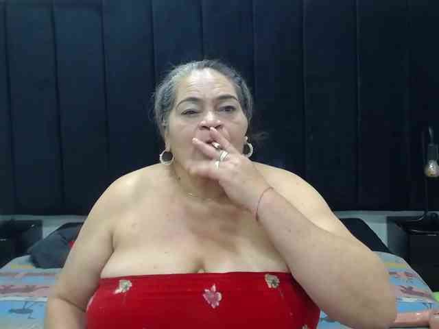 QueenMatturex webcam