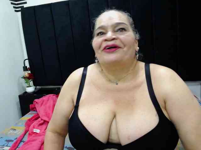 QueenMatturex webcam