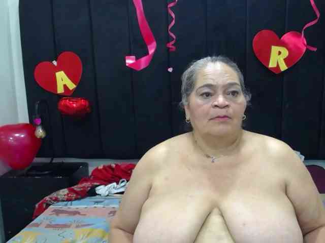 QueenMatturex webcam