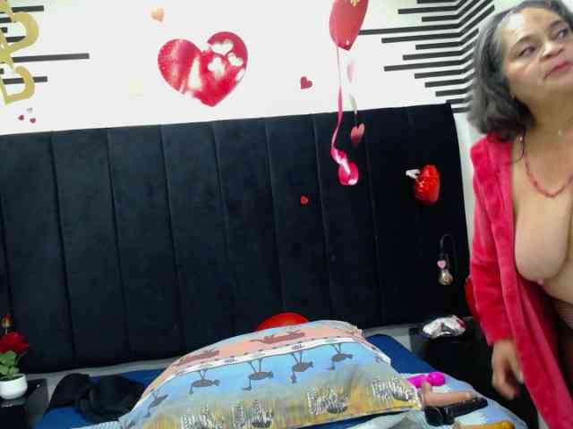 QueenMatturex webcam