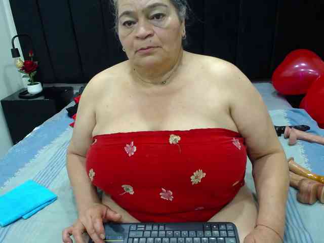 QueenMatturex webcam