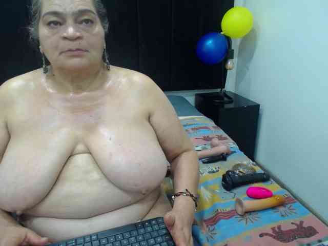 VickyBoobss Live Webcam on BongaCams