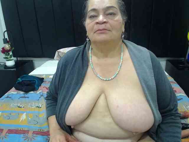 QueenMatturex webcam