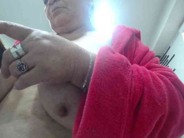 QueenMatturex webcam