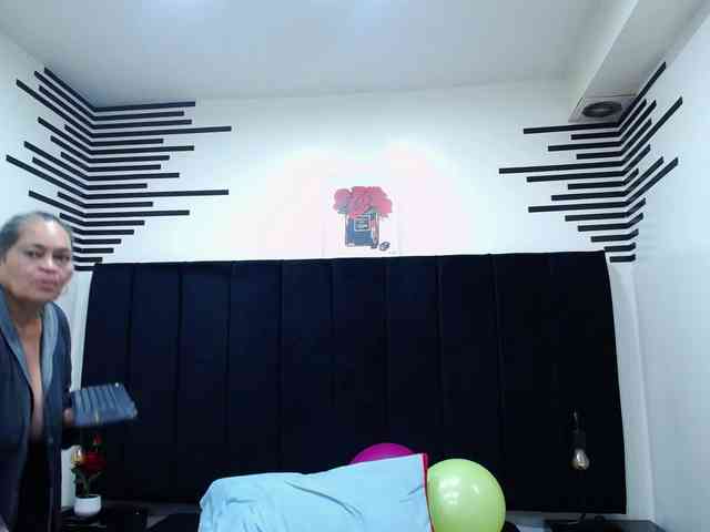 QueenMatturex webcam