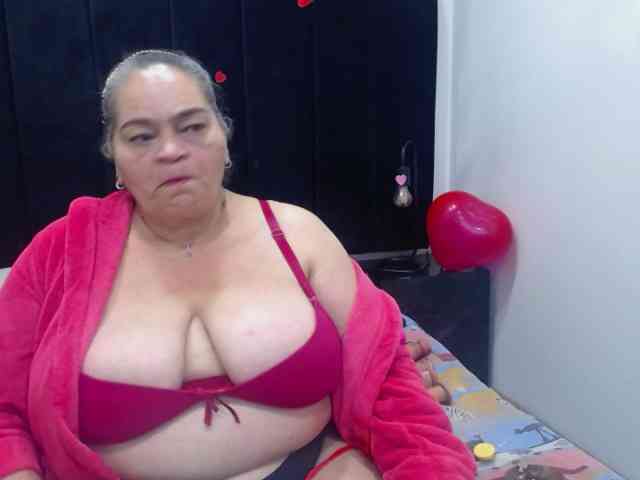 QueenMatturex webcam