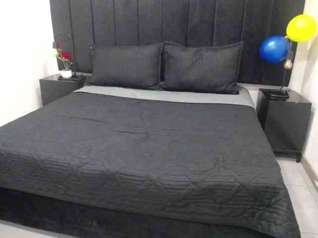 QueenMatturex webcam