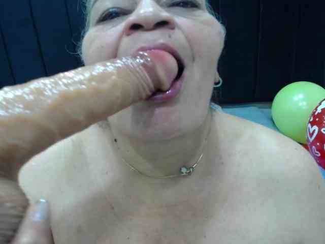 QueenMatturex webcam