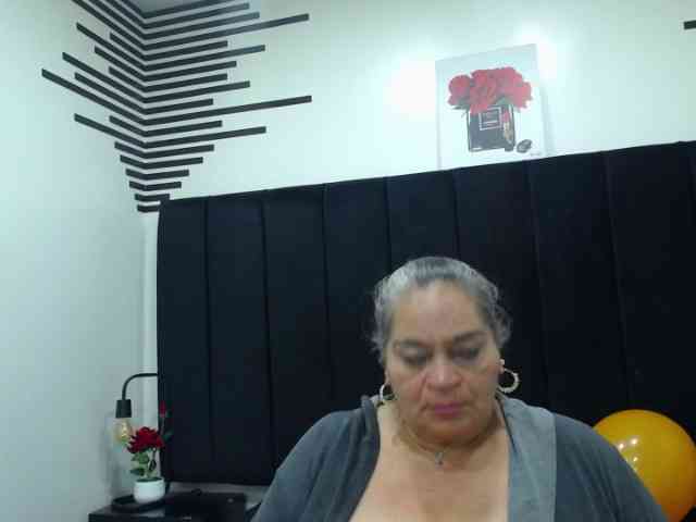 QueenMatturex webcam