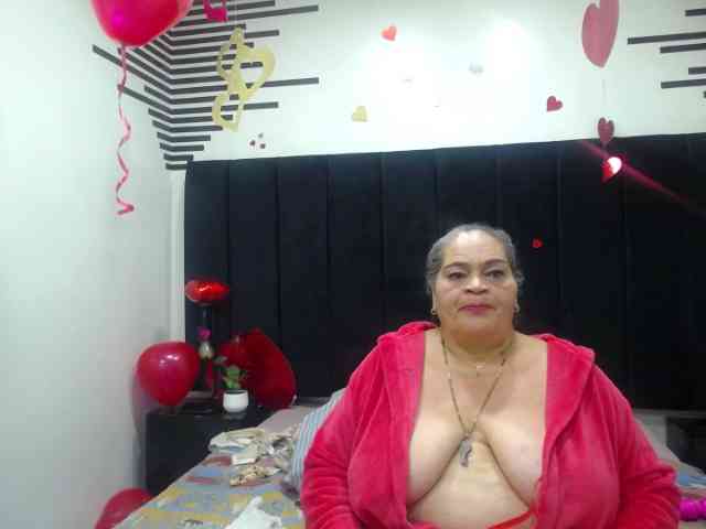 QueenMatturex webcam