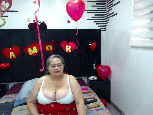 QueenMatturex webcam