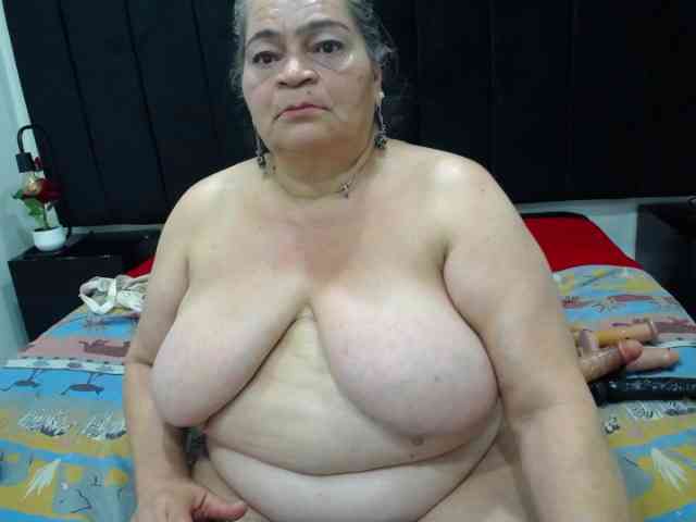 QueenMatturex webcam