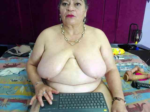 VickyBoobss VickyBoobss