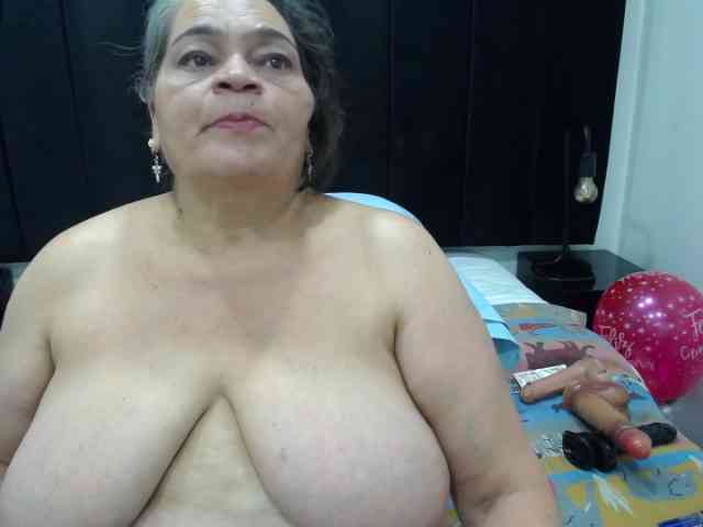 QueenMatturex webcam