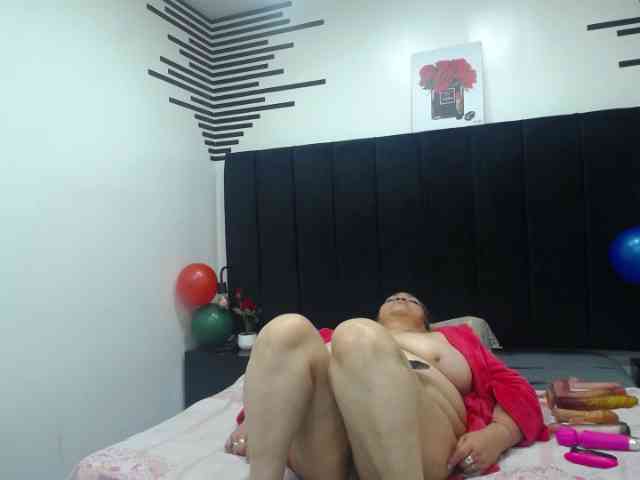 QueenMatturex webcam