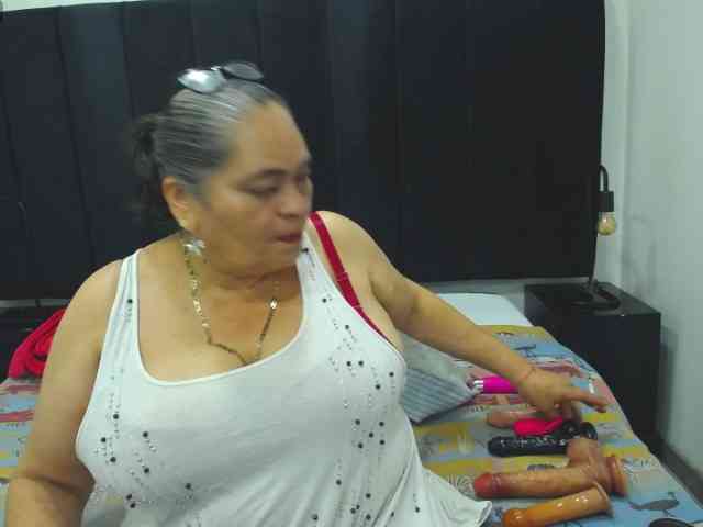 VickyBoobss VickyBoobss