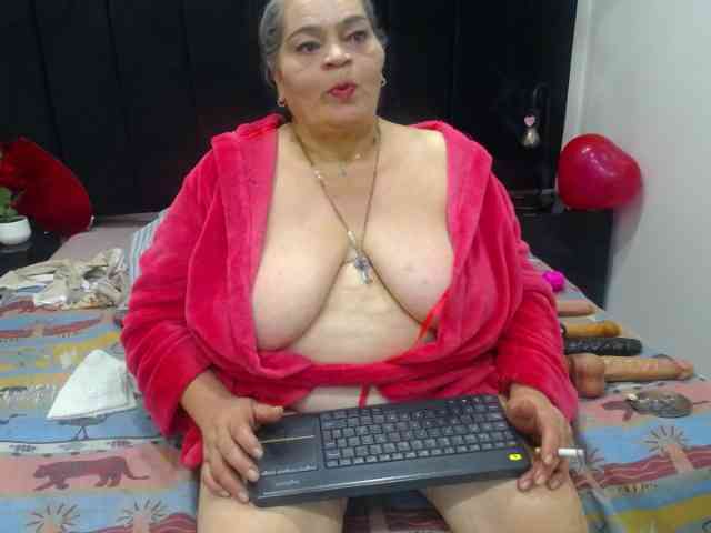 QueenMatturex webcam