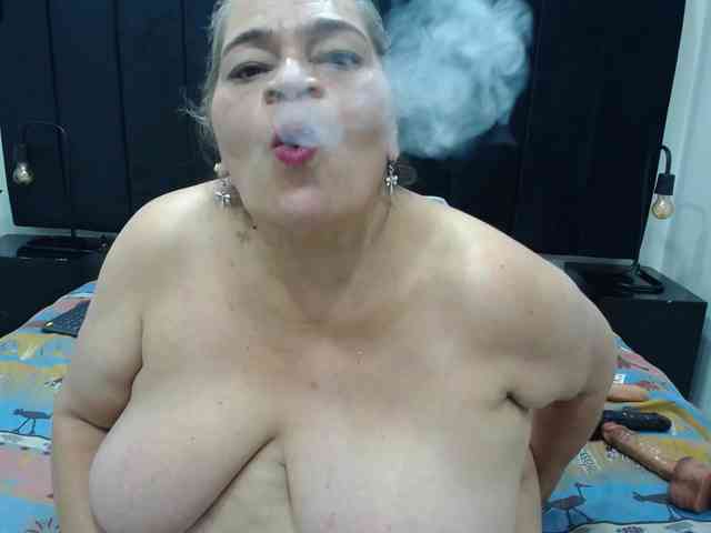 QueenMatturex webcam